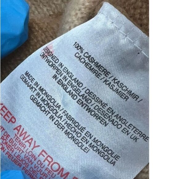 Jumper 1234 Nordstrom Tan Striped V-Neck Sweater contrast trim super soft Size M - Picture 6 of 6